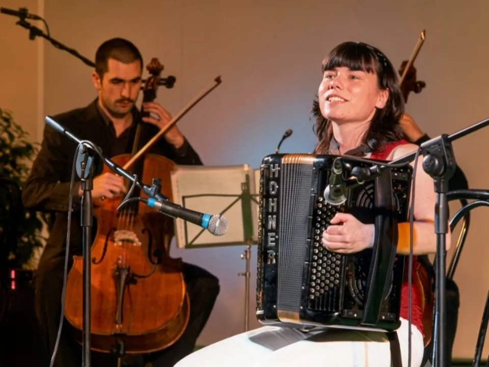 ORCHESTRE JULIE BLOCHER