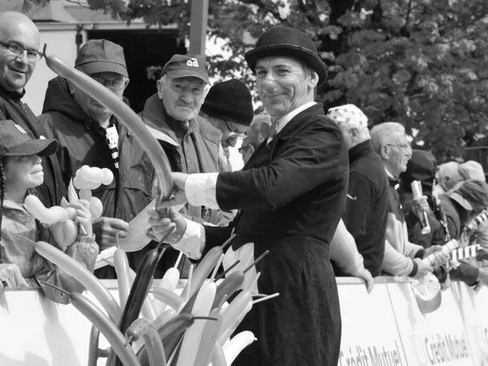 PUTCHO LE CLOWN MAGICIEN