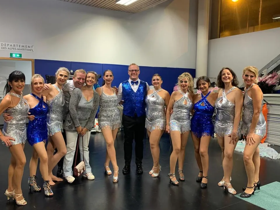 REVUE QUALITY STRASS