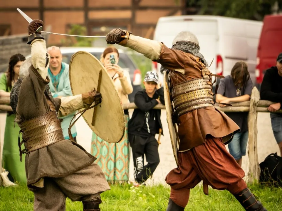 LES COMPAGNONS DE L'IMAGINAIRE CHEVALERESQUE