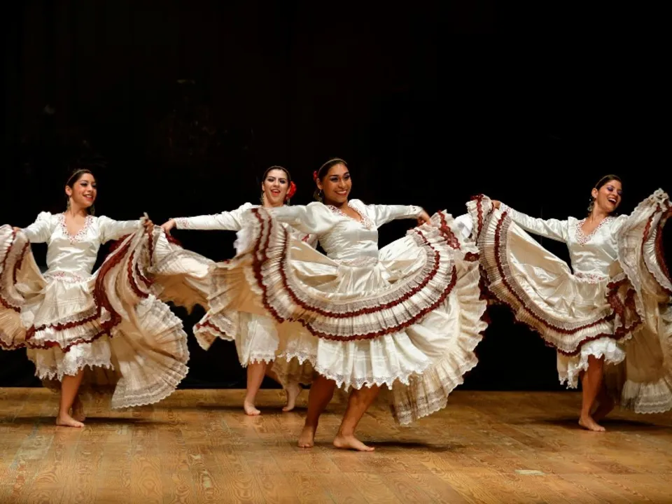 LES DANSES DU NIL