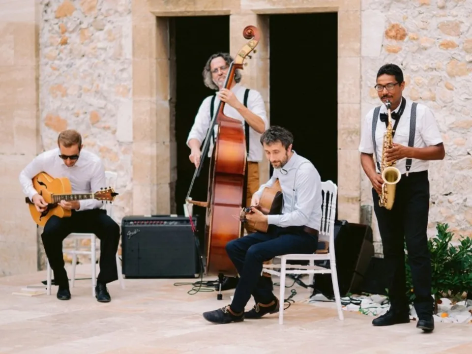CORDES NOMADES - GROUPE DE JAZZ MANOUCHE