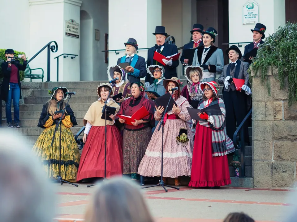 RIVIERA INTERNATIONAL SINGERS CHORALE