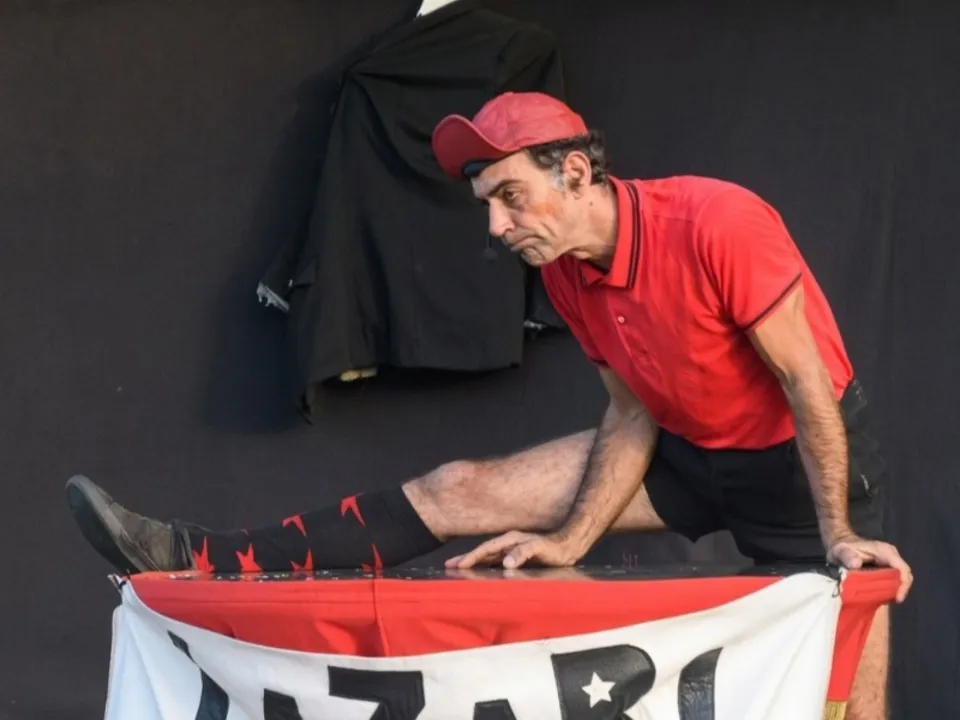 LAZARI