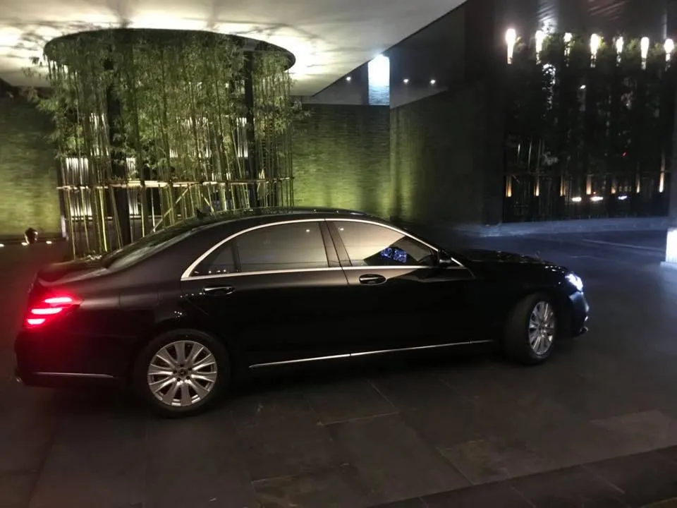 REGENCY LIMO COACH 