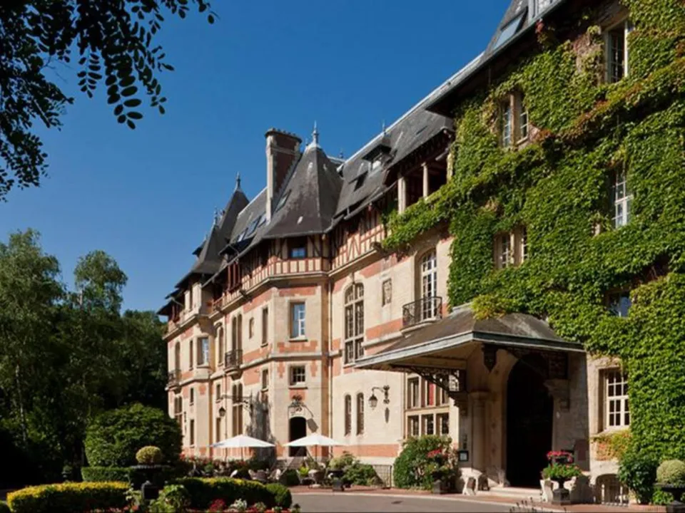 CHÂTEAU DE MONTVILLARGENNE