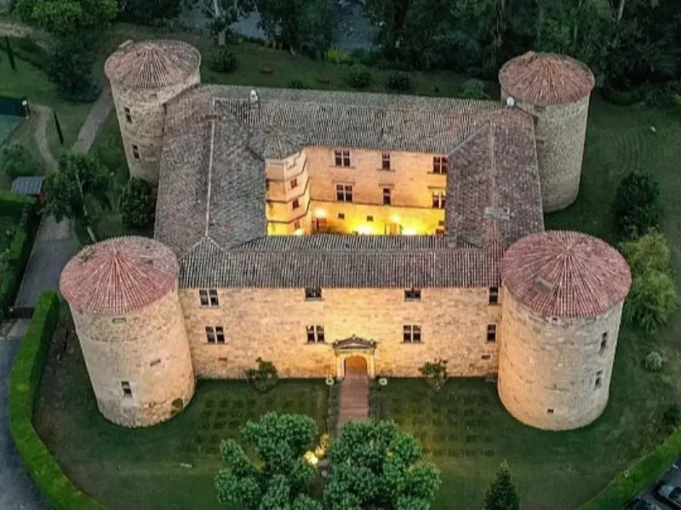 CHÂTEAU DES DUCS DE JOYEUSE