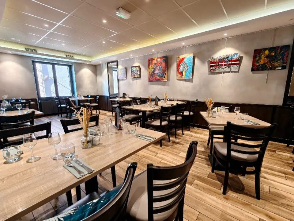 HÔTEL RESTAURANT DU PONT NEUF