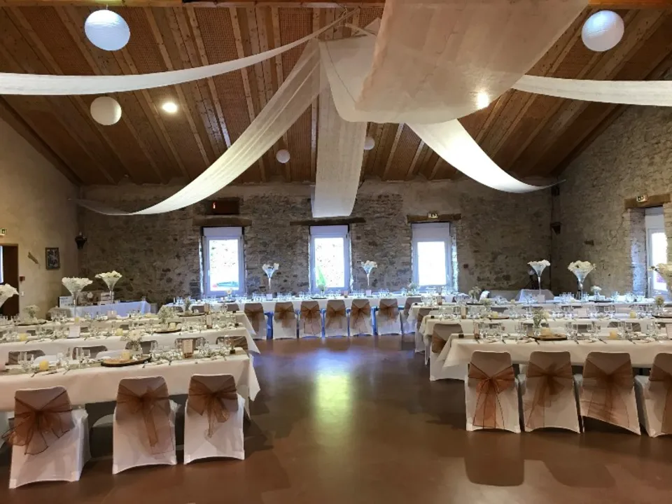 LE DOMAINE DE LA CACHARDE