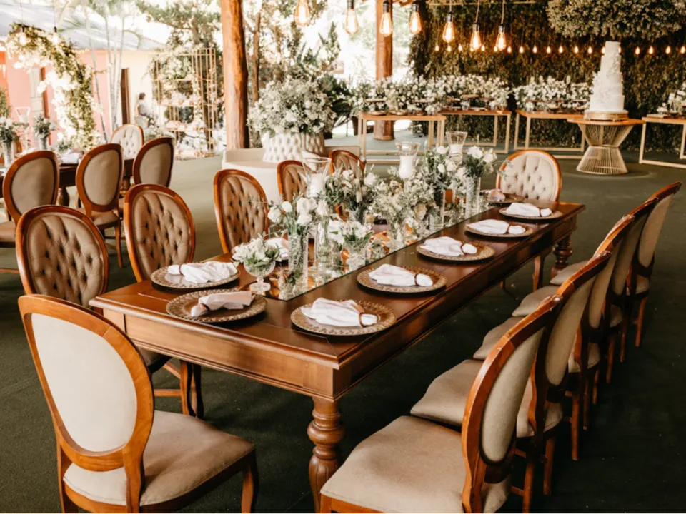 LE CAFÉ DE LA PLACE