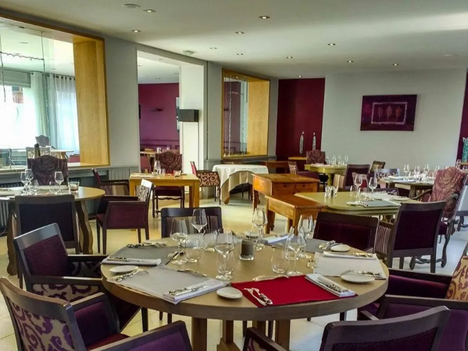 HOTELLERIE LA RENAISSANCE