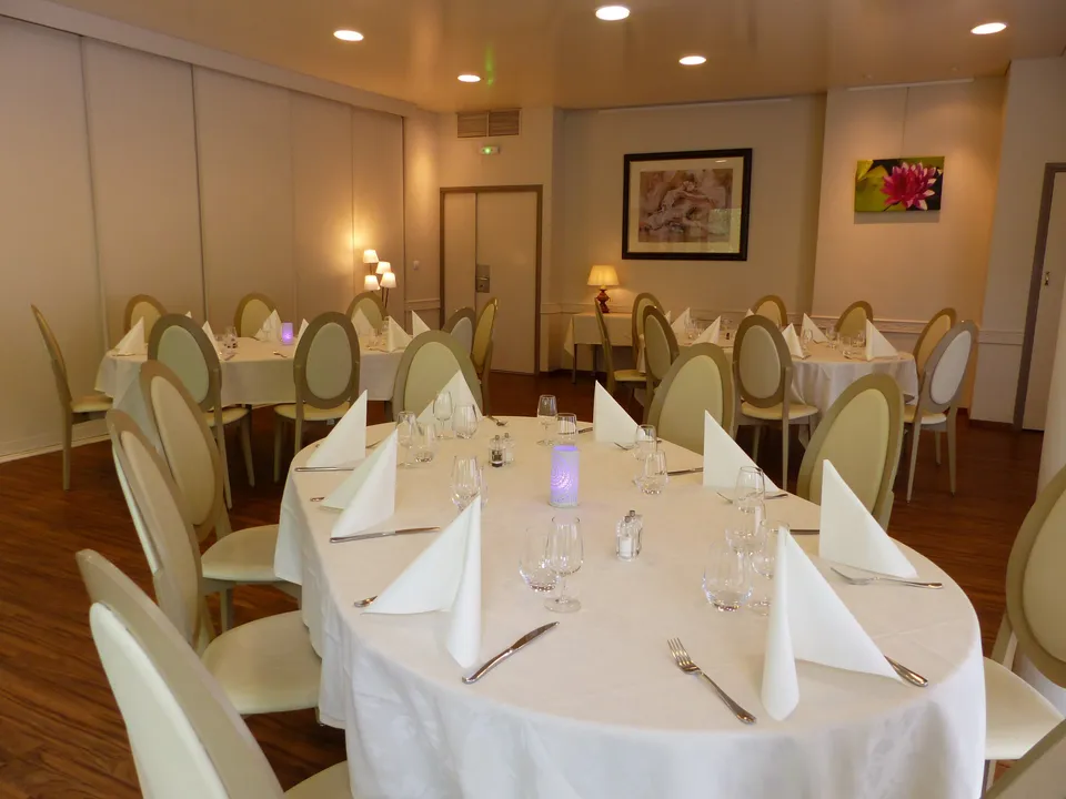 BEST WESTERN AURAY LE LOCH & RESTAURANT LA STERNE