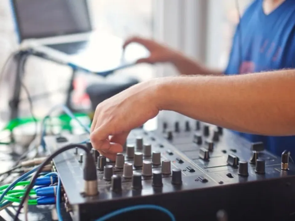 MIDNIGHT SOUND EVENT