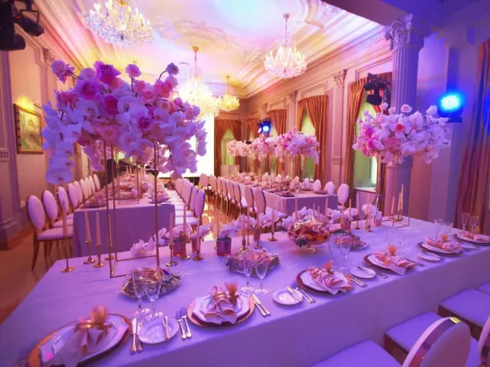 LES SALONS DU MARAIS