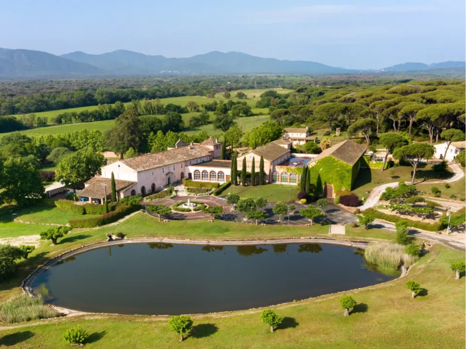 CHÂTEAU SAINT JULIEN D’AILLE