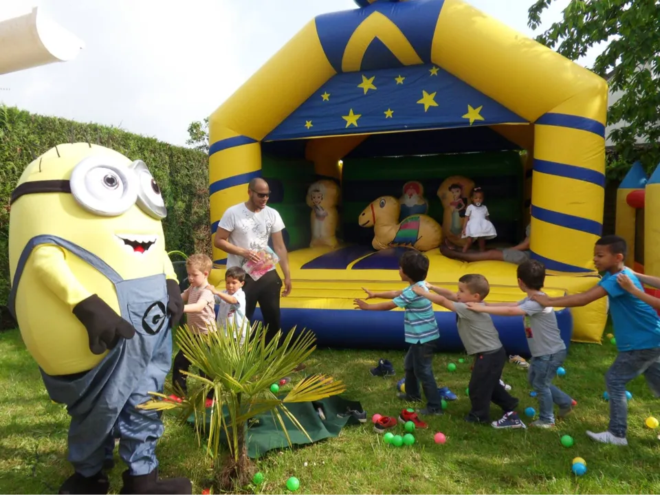 GROUPE HAPPY LOCATION