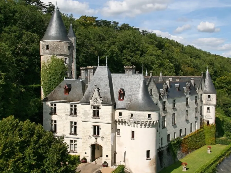 CHÂTEAU DE CHISSAY