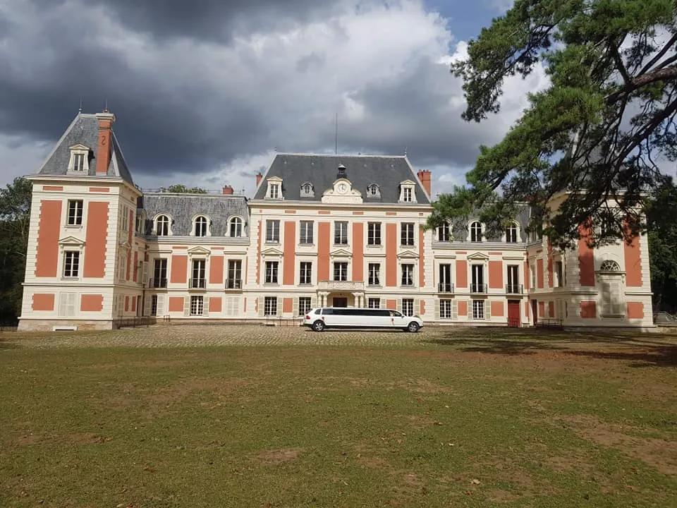 CHÂTEAU DU MONCEAU