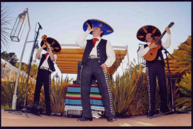 Los Tropicales Mariachis