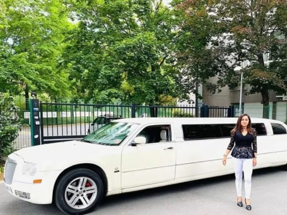 888 LIMOUSINE