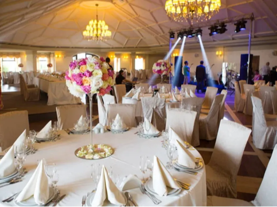 LE JARDIN DES GLYCINES (MANE)