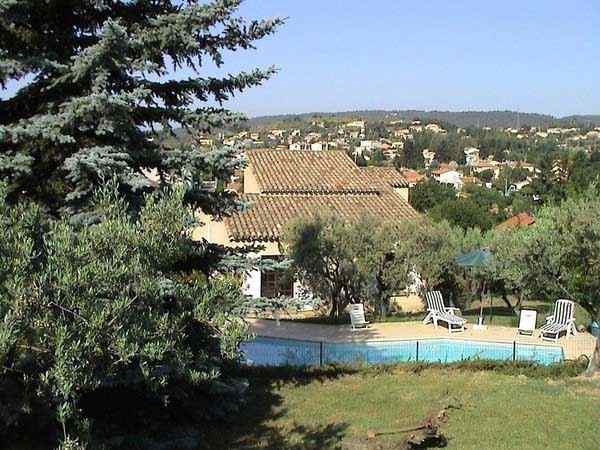 Le Cèdre Bleu (Manosque)