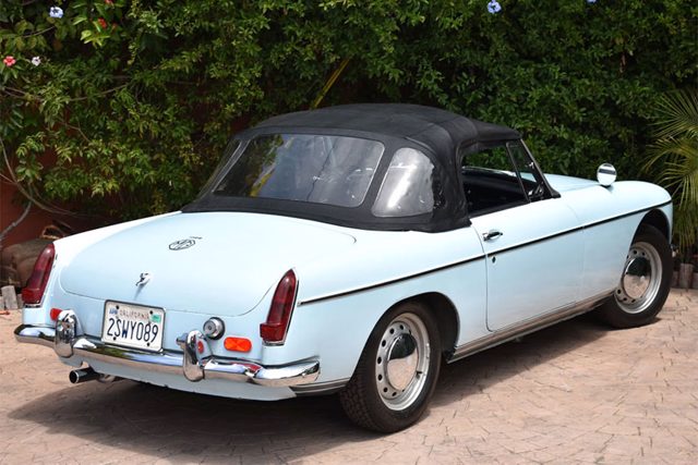 Retroroadster