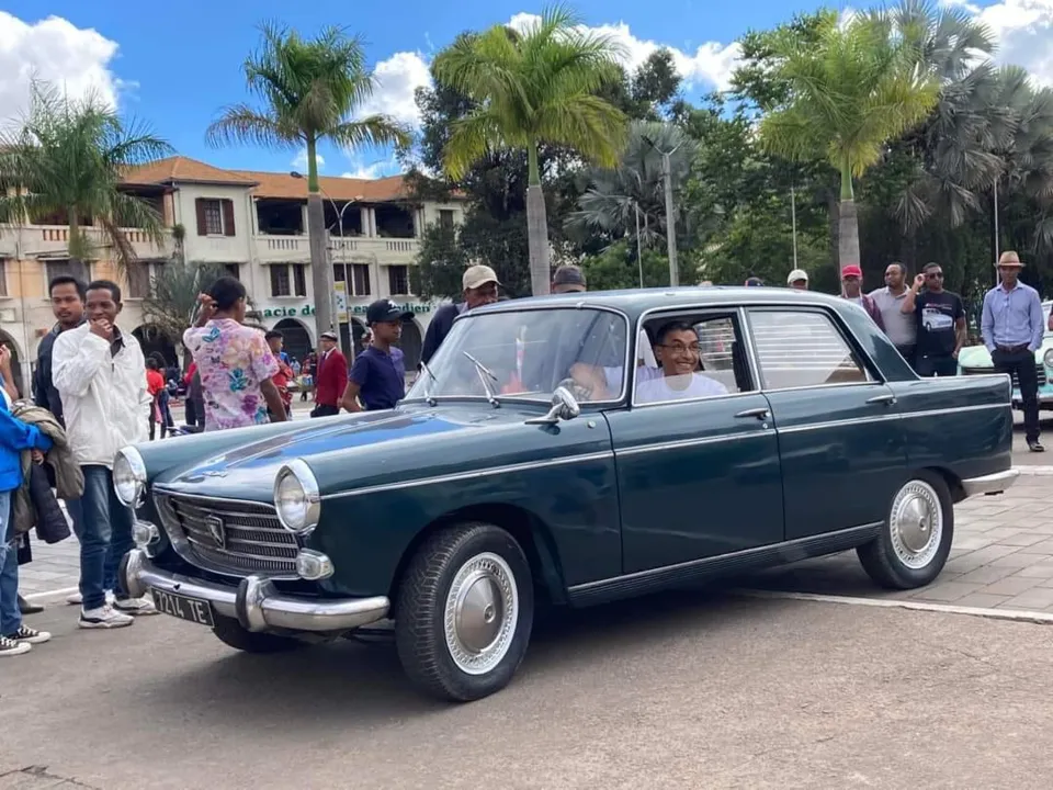 Peugeot Azur Mougins Concessionnaire