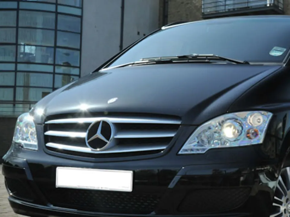 GUT BERG LIMOUSINES
