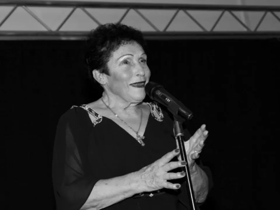 FLOR ALEXANDRA