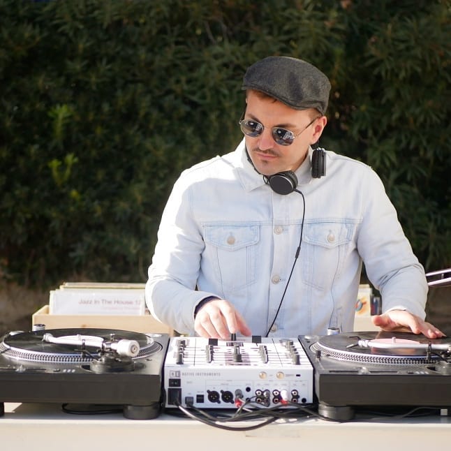 DJ M4T