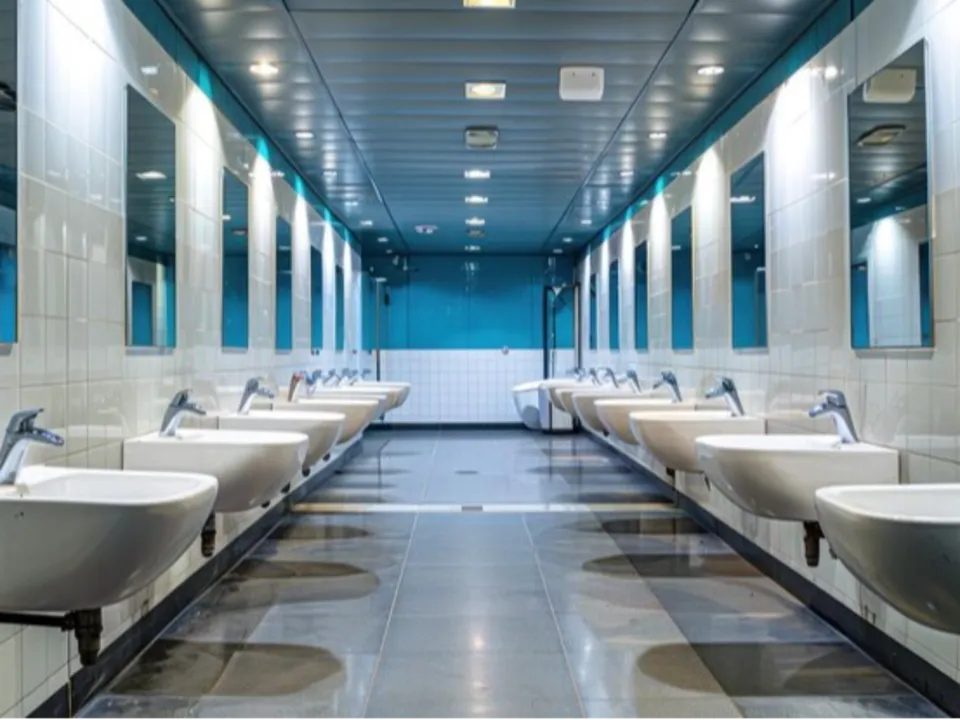 les toilettes de l'Archi du sèche