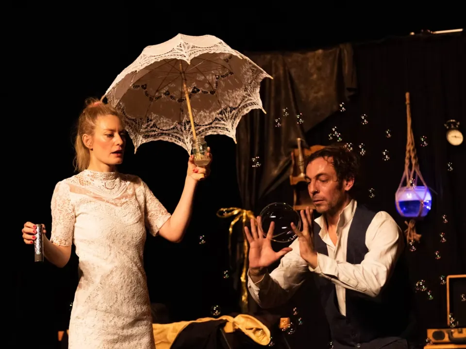 LA PARENTHÉSE D'OUBLI