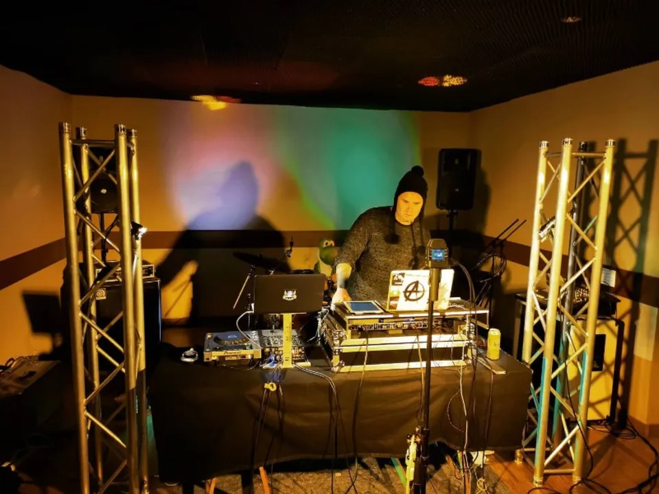 SWEET MEAN CAT RECORDS