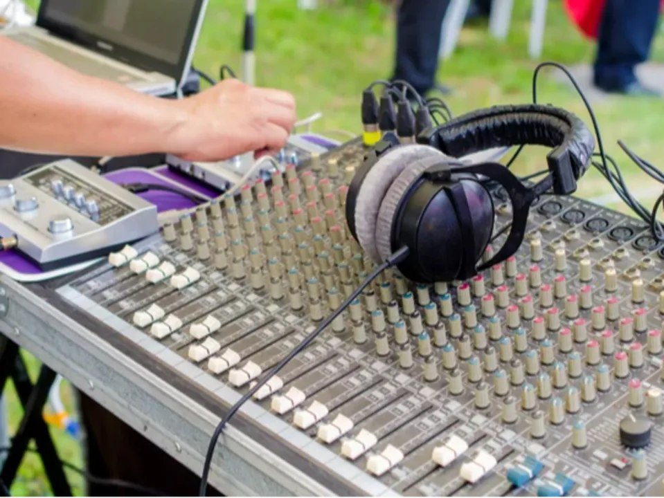 FIESTA SOUND