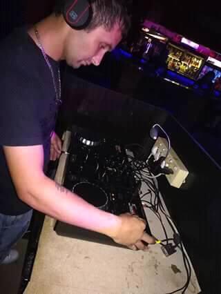 DJ TRIBAL