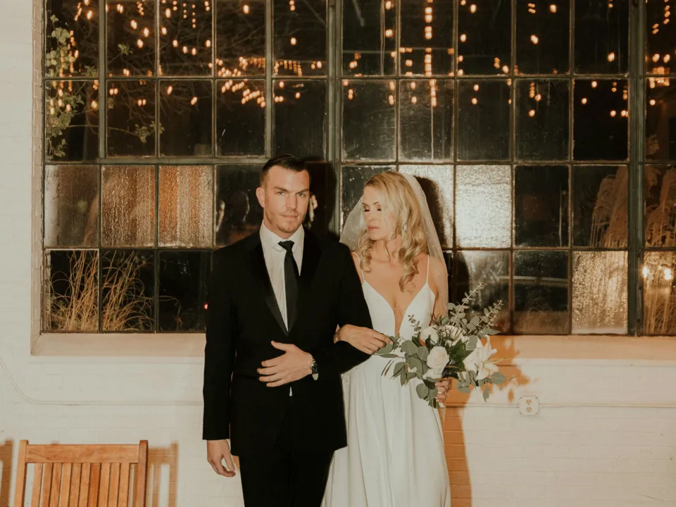 BLOW-UP DIGITAL PHOTO LAB