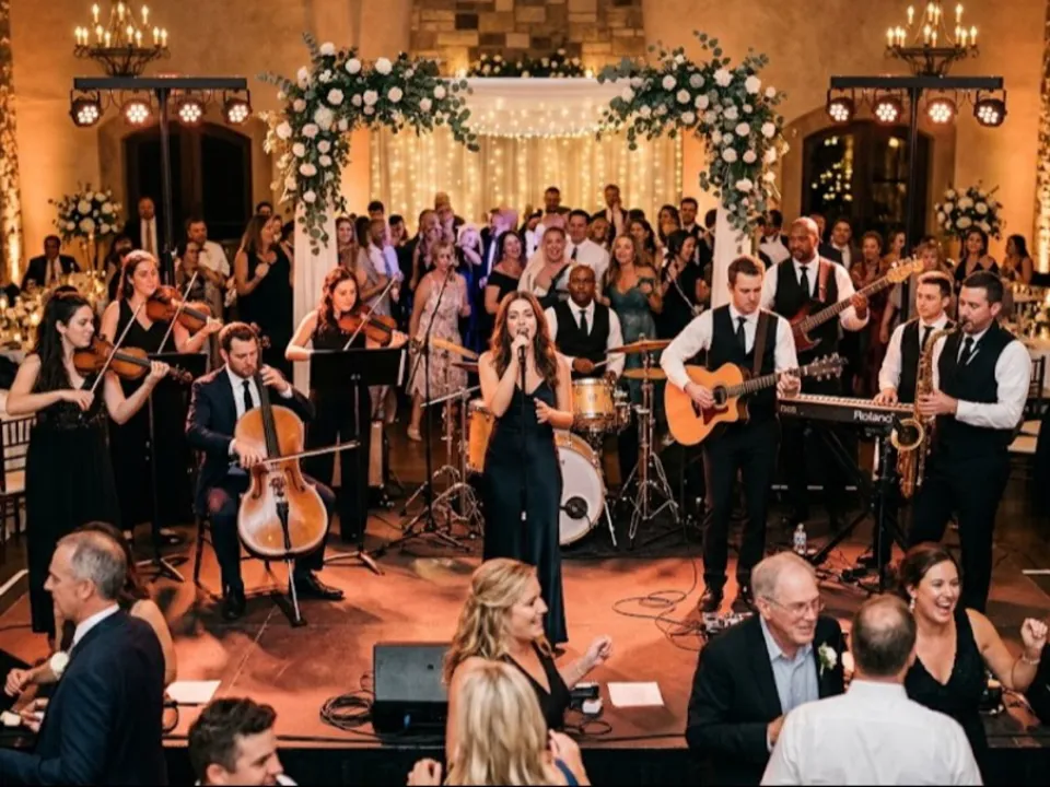 ORCHESTRE LES DAUPHINS