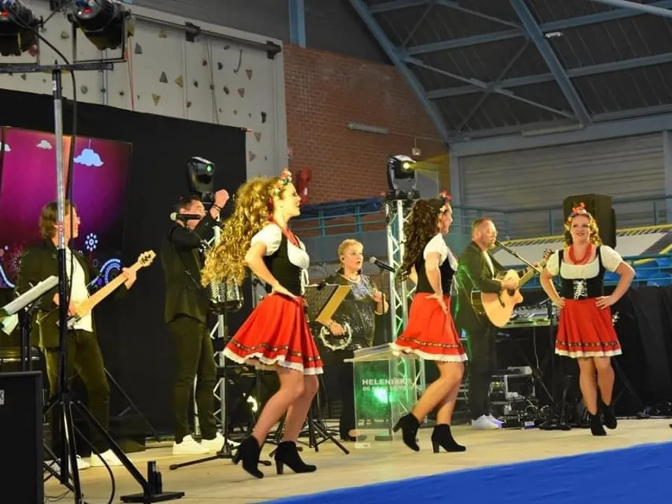 ORCHESTRE HÉLÉNIAK