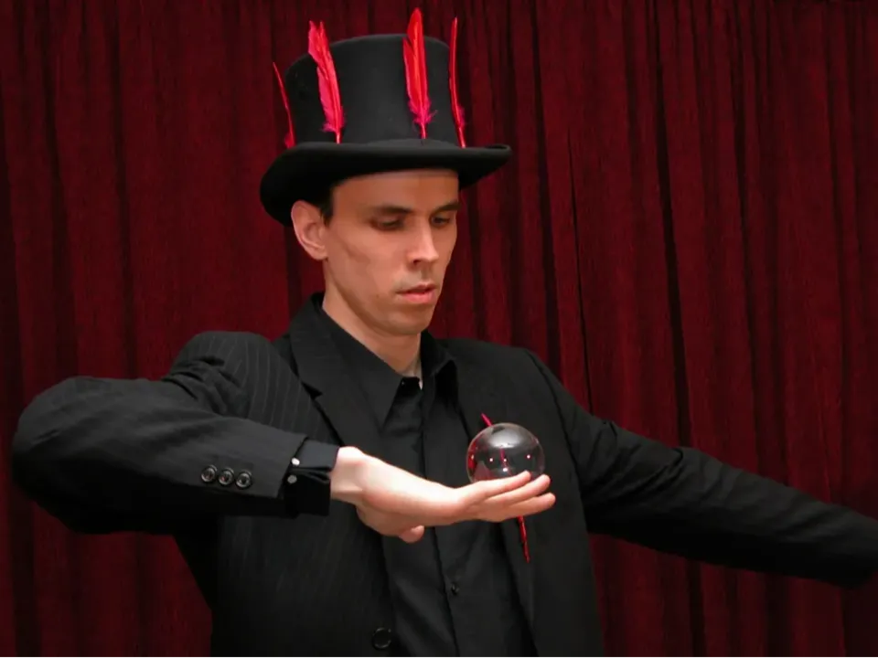 ALEXIS GORA MAGICIEN