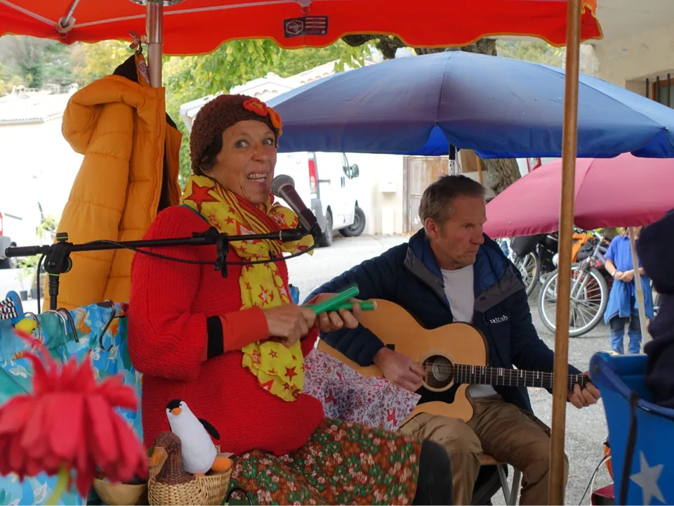 LE PETIT MANEGE A PEDALES