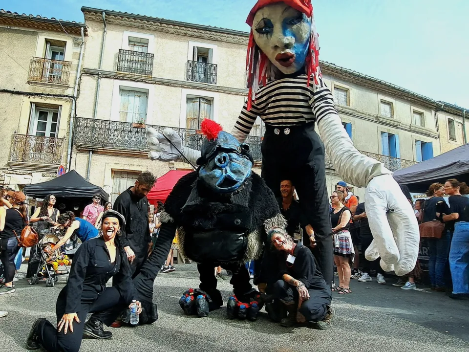 LA COMPAGNIE DES GÉANTS DU SUD