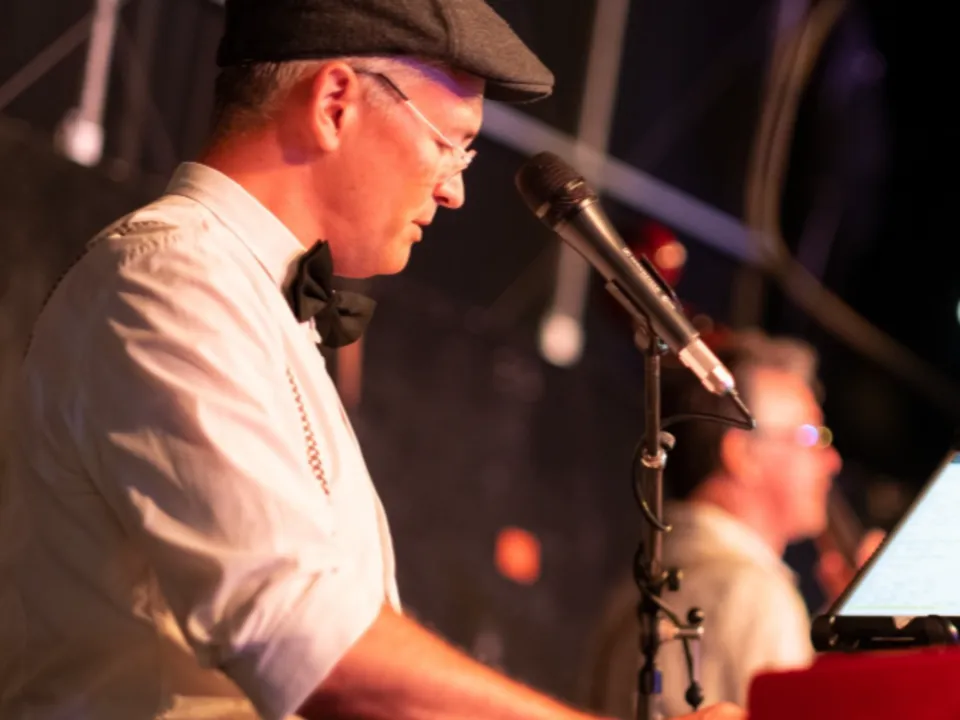 DAVID BONNIN  DB LIVE MUSIC