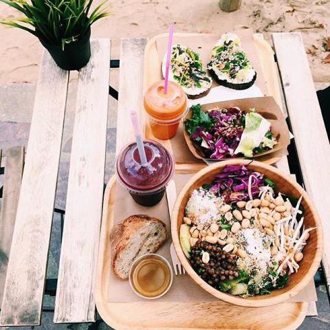 Le Mango Tree
