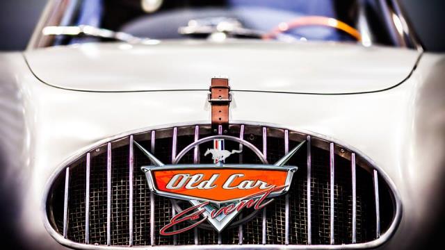 OLD CAR EVENT