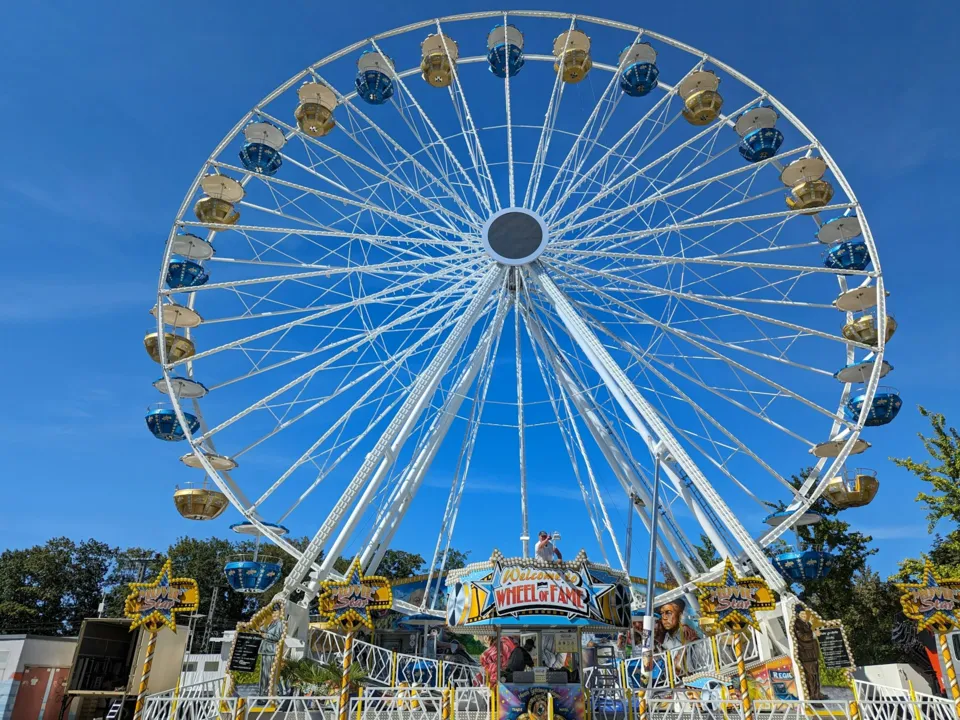 LOCATION DE GRANDE ROUE