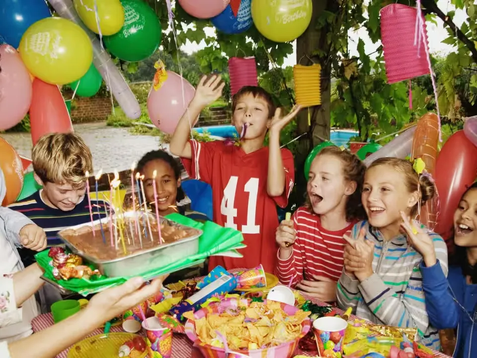 KIDS PARTY