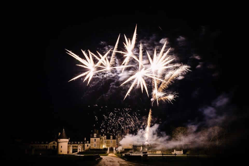 Toutes les vidéos de LES MAGICIENS DU FEU D'ARTIFICE - ARTIFICIER - VAL D  OISE - Acteur Fête France