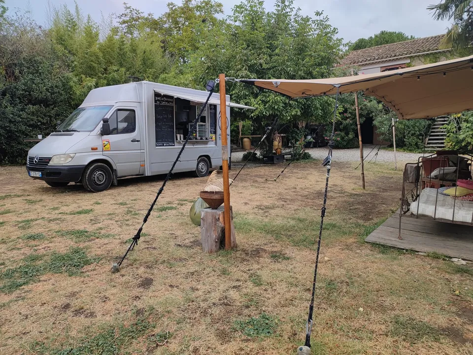 FOOD-TRUCK LE CAMION QUI GRILLE