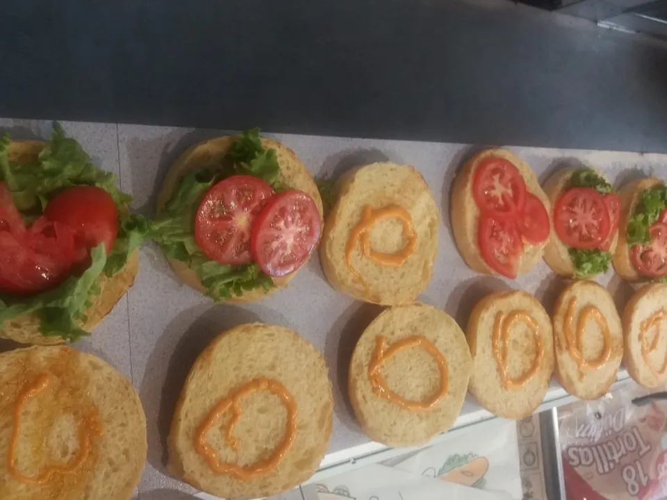 LES GRENADINES FOOD TRUCK